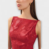 Opal - Rotes rückenfreies Jacquard-Maxikleid