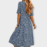 Paula - Elegantes Blumenkleid mit Streublumen