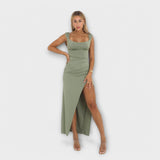 Ellie - Olivgrünes figurbetontes Midikleid mit Schlitz