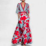 Alea - Robe colorée à motif floral et col en V