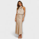 Elegantes gelbes Halter-Maxikleid