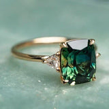 Bague en Or avec Pierre d'Inspiration Vintage