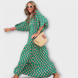 Elegantes grünes Maxikleid mit geometrischem Muster