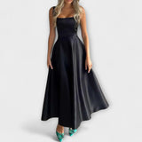 Lumea - Elegantes schwarzes Midikleid