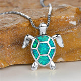 Collier Pendentif Tortue en Opale de Feu Verte Vintage