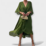 Amoura - Robe en mousseline vert olive à col en V