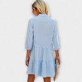 Shanna - Hellblaues luftiges Midikleid mit Streifen