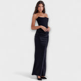 Schwarzes Satin-Maxikleid mit Drapierung